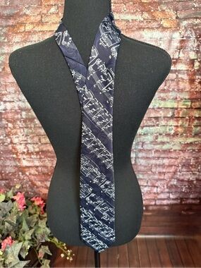 Navy Musical Note Pattern Men's Tie